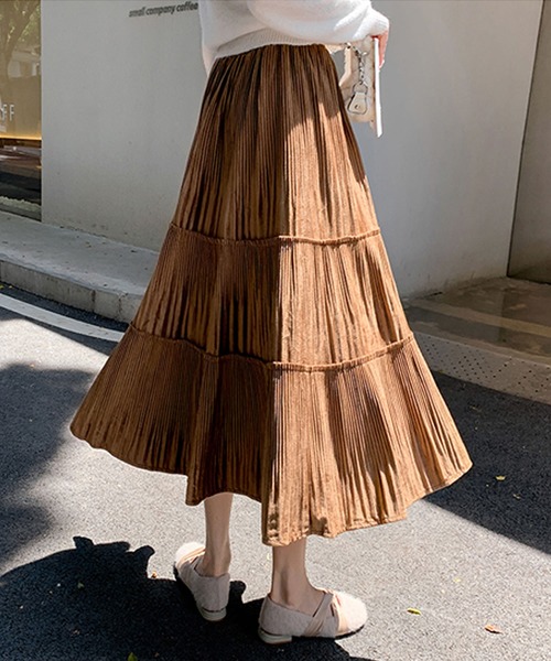 Grandeir(グランディール)の「ベロアプリーツ ティアード スカート(スカート・レディース・ブラック/グリーン/ベージュ/モカ・M)」の22枚目の写真