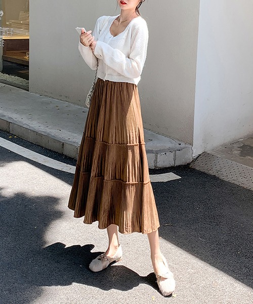 Grandeir(グランディール)の「ベロアプリーツ ティアード スカート(スカート・レディース・ブラック/グリーン/ベージュ/モカ・M)」の21枚目の写真