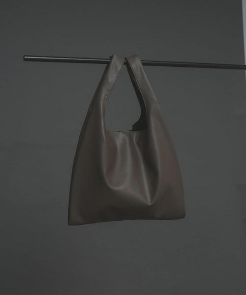 SENSE OF PLACE by URBAN RESEARCH(センスオブプレイスバイアーバンリサーチ)の「フェイクレザーマルシェバッグ(トートバッグ・メンズ・ブラック/ブラウン・ONE)」の3枚目の写真