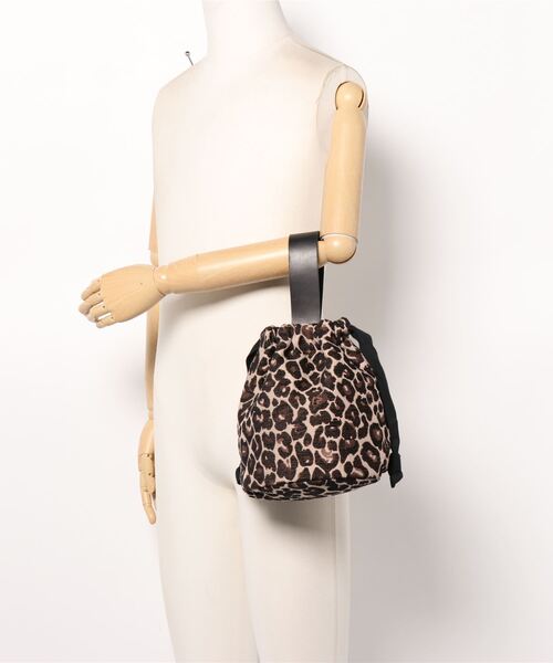 Lugnoncure（ルノンキュール）の「アソート柄巾着バッグ（ハンドバッグ・レディース・ベージュ/ブラウン・ﾌﾘ-）」の7枚目の写真