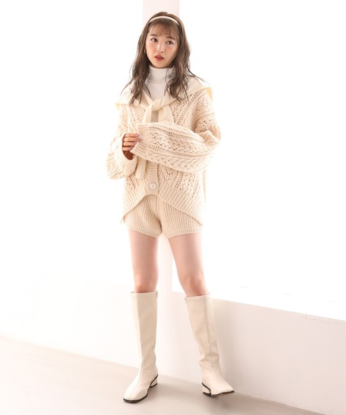 one after another NICE CLAUP（ワンアフターアナザーナイスクラップ）の「今年のスタイリングにマストアイテム　ロングブーツ（ブーツ・レディース・ブラック/ダークブラウン/アイボリー・S/M/L）」の11枚目の写真