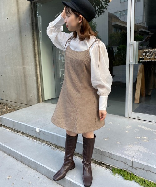 one after another NICE CLAUP（ワンアフターアナザーナイスクラップ）の「今年のスタイリングにマストアイテム　ロングブーツ（ブーツ・レディース・ブラック/ダークブラウン/アイボリー・S/M/L）」の15枚目の写真