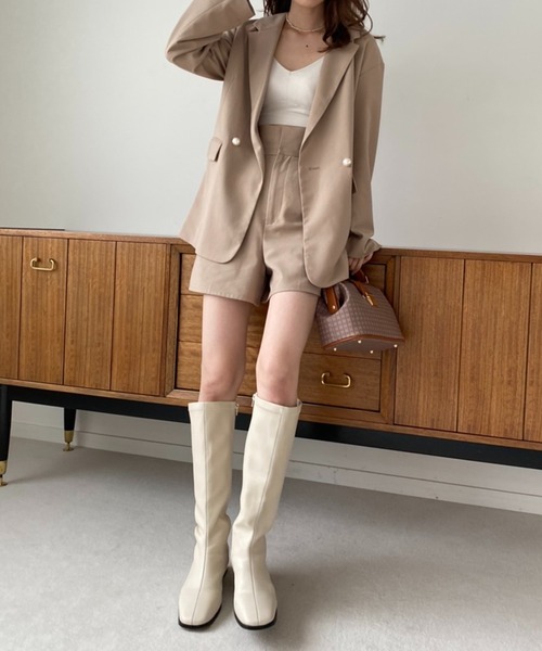 one after another NICE CLAUP（ワンアフターアナザーナイスクラップ）の「今年のスタイリングにマストアイテム　ロングブーツ（ブーツ・レディース・ブラック/ダークブラウン/アイボリー・S/M/L）」の8枚目の写真