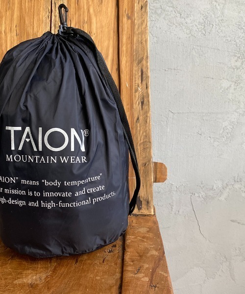 TAION（タイオン）の「【WEB限定】[TAION/タイオン] マウンテンダウンポンチョ（ポンチョ・レディース・ブラック/カーキ・ONE SIZE）」の4枚目の写真