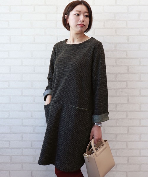 BELLUNA PLUS(ベルーナ)の「起毛リップル素材チュニックワンピース(ワンピース・レディース・ブラック/ターコイズブルー/モカ・MEDIUM/LARGE/X-LARGE)」の1枚目の写真