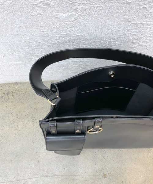 loti（ロティ）の「WEB限定 loti マルチループBAG（トートバッグ・レディース・ブラック/ブラウン・ONE SIZE）」の10枚目の写真