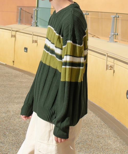 PairPair（ペアペア）の「ツーボーダーニットプルオーバー(ユニセックス)（ニット/セーター・レディース・ネイビー/グリーン・FREE）」の8枚目の写真