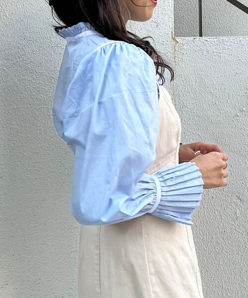 MAJESTIC LEGON（マジェスティックレゴン）の「バイカラークラシカルブラウス（シャツ/ブラウス・レディース・オフホワイト/ブルー・MEDIUM）」の10枚目の写真