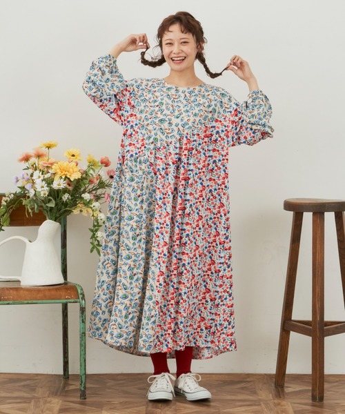 MERLOT（メルロー）の「フラワーパッチワークワンピース（ワンピース・レディース・ブラック/ナチュラル・FREE）」の18枚目の写真
