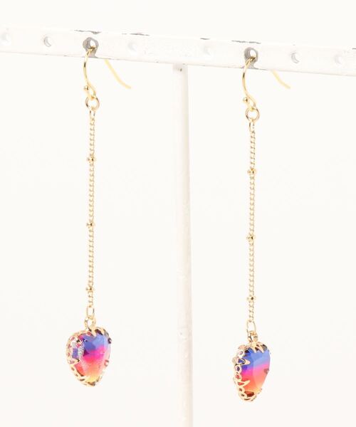 tone(トーン)の「【tschuss(チュース)】ガラスのハート ロングピアス(ピアス(両耳用)・レディース・ブルー/ピンク/オレンジ/その他1/その他2・FREE)」の4枚目の写真