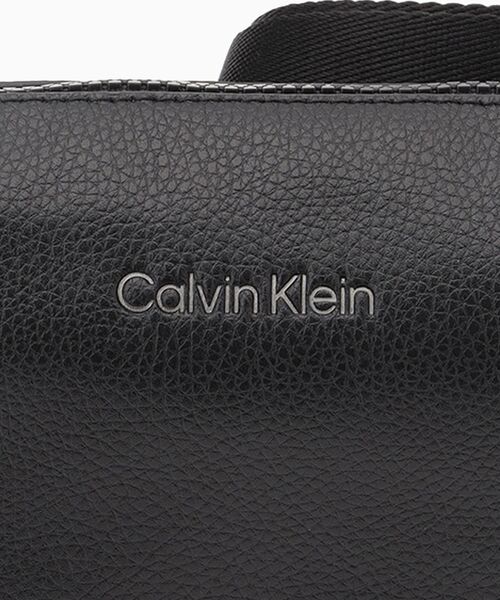 【美品】  CK MUST ボディバッグ シボレザー Calvin Klein（カルバン・クライン）の「CK MUST ボディバッグ