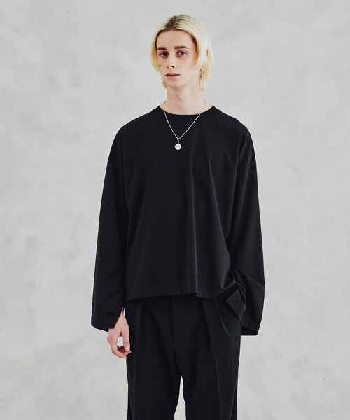 tk.TAKEO KIKUCHI（ティーケータケオキクチ）の「◆スリーブフレアスリットカットソー（ユニセックスアイテム）（Tシャツ/カットソー・メンズ・グレー/ホワイト/ブラック・02/66/03）」の19枚目の写真