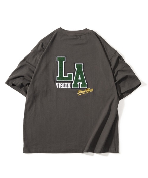 VISION STREET WEAR（ヴィジョンストリートウェア）の「【VISION STREET WEAR／ヴィジョンストリートウェア】LAロゴサガラ刺繍Tシャツ/バックデザイン/ビッグシルエット（Tシャツ/カットソー・メンズ・ホワイト/チャコールグレー/ブルー/グリーン・M/L/XL）」の16枚目の写真