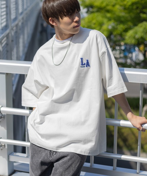 VISION STREET WEAR（ヴィジョンストリートウェア）の「【VISION STREET WEAR／ヴィジョンストリートウェア】LAロゴサガラ刺繍Tシャツ/バックデザイン/ビッグシルエット（Tシャツ/カットソー・メンズ・ホワイト/チャコールグレー/ブルー/グリーン・M/L/XL）」の19枚目の写真