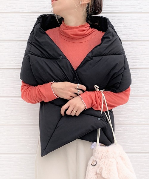 Q(キュー)の「ボア×キルトストール(ストール/ショール・レディース・オリーブ/ブラック・ONE SIZE)」の2枚目の写真