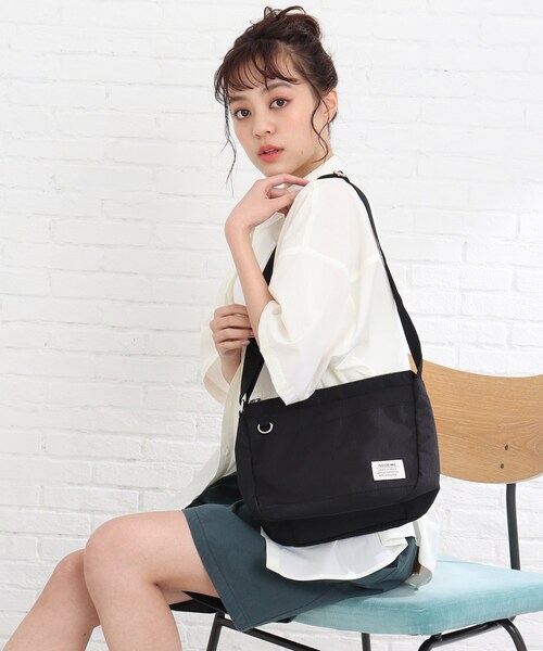 DRESKIP（ドレスキップ）の「◆【撥水】多ポケットショルダーバッグ（ショルダーバッグ・レディース・ブラック系1/パープル系/グレー・00）」の15枚目の写真