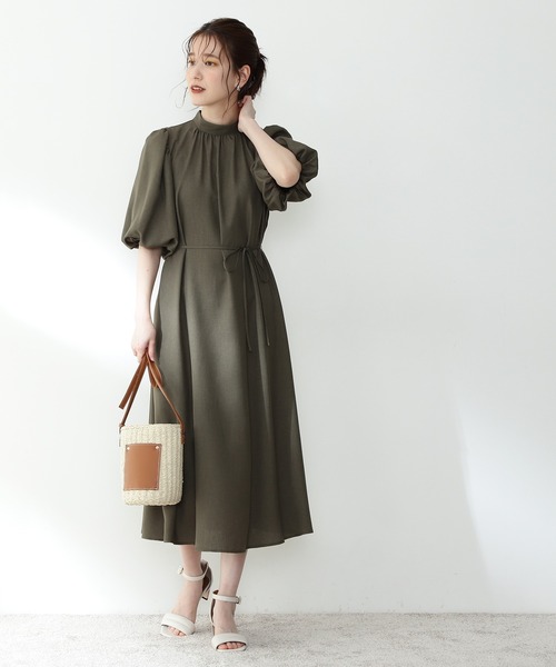 N.（N. Natural Beauty Basic）（エヌエヌナチュラルビューティーベーシック）の「◆スタンドカラーバルーンスリーブワンピース（ワンピース・レディース・ベージュ/カーキ/イエロー・MEDIUM）」の9枚目の写真