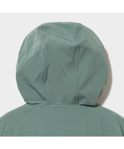 AIGLE（エーグル）の「撥水 ストレッチ パーカジャケット（ナイロンジャケット・レディース・アイボリー/ダークネイビー/グリーン・36/40/38）」の13枚目の写真