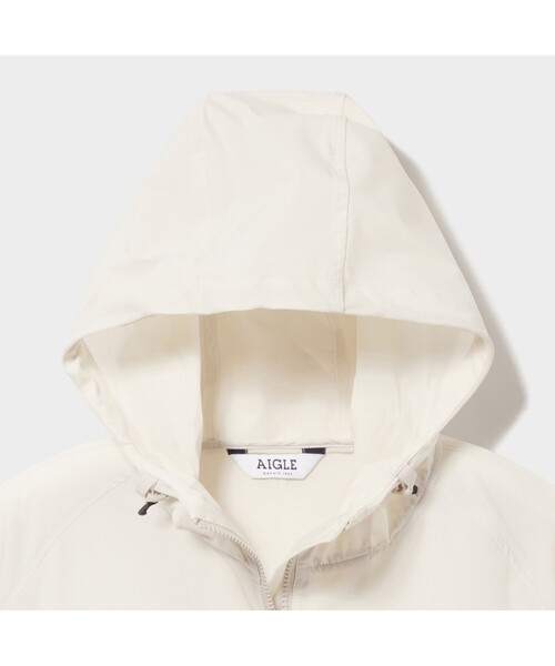 AIGLE（エーグル）の「撥水 ストレッチ パーカジャケット（ナイロンジャケット・レディース・アイボリー/ダークネイビー/グリーン・36/40/38）」の19枚目の写真