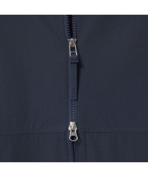 AIGLE（エーグル）の「撥水 ストレッチ パーカジャケット（ナイロンジャケット・レディース・アイボリー/ダークネイビー/グリーン・36/40/38）」の10枚目の写真