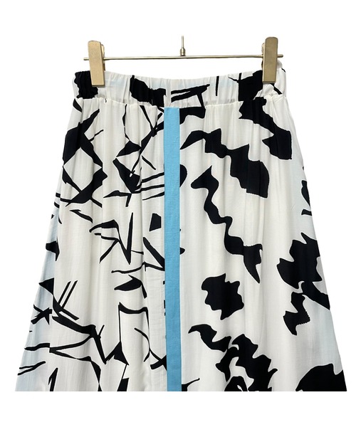 TEVALT(ヴァレット)の「配色オリジナルptSK(スカート・レディース・ベージュ/オフホワイト・38)」の4枚目の写真