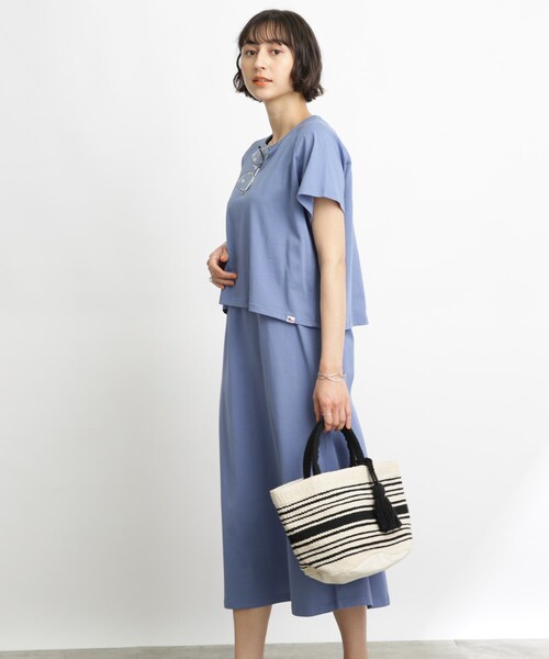 SHOO・LA・RUE(シューラルー)の「◆【接触冷感/2点セット】クロップドT×ノースリーブワンピ(ワンピース・レディース・ブラック/オリーブ/ブルー・02/03)」の21枚目の写真