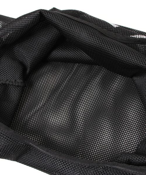 A.P.C.（アーペーセー）の「SAC SHOPPING REBOUND  /22AC（トートバッグ・メンズ・ブラック・ONESIZE）」の3枚目の写真