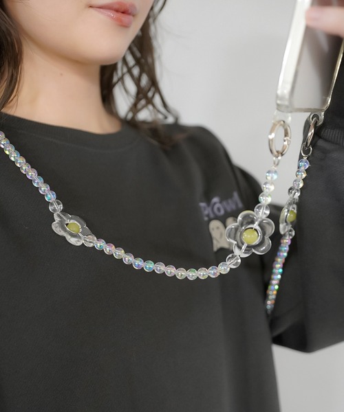 SPINNS（スピンズ）の「【選べるスマホショルダー】フラワーモチーフ ビーズストラップ（スマホグッズ・レディース・イエロー系その他/ブルー系その他/レッド系その他/グリーン系その他・ONESIZE）」の9枚目の写真