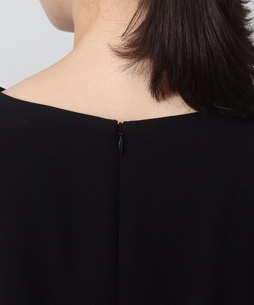 UNTITLED（アンタイトル）の「◆【ママ的シーン＆フォーマルにも】フィット＆フレア きれいめワンピース＜洗える／通勤＞（ワンピース・レディース・ブラック/ネイビー・00/48/44/42/04/01/03/02）」の19枚目の写真