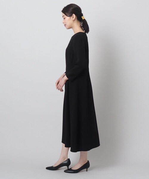 UNTITLED（アンタイトル）の「◆【ママ的シーン＆フォーマルにも】フィット＆フレア きれいめワンピース＜洗える／通勤＞（ワンピース・レディース・ブラック/ネイビー・00/48/44/42/04/01/03/02）」の15枚目の写真