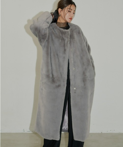 AIC.(エーアイシー)の「フェイクファーノーカラーロングコート(ノーカラーコート・レディース・グレー/ブラウン・FREE)」の15枚目の写真
