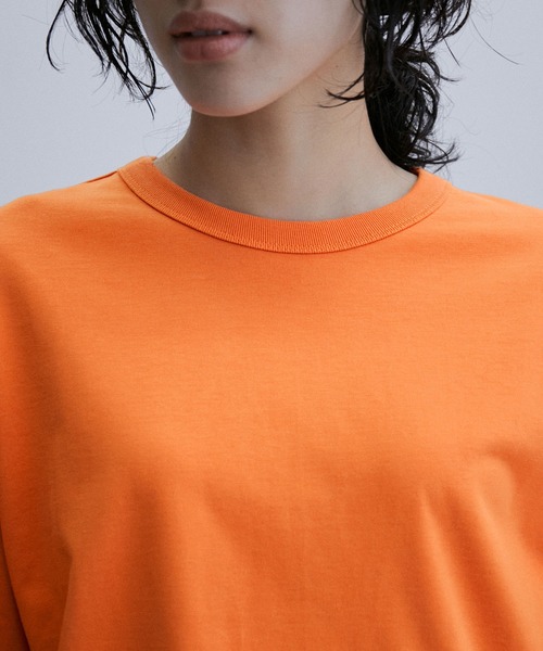 ADAM ET ROPE'(アダムエロペ)の「バナナスリーブパフロンTEE(Tシャツ/カットソー・レディース・ホワイト/ブラック/オレンジ・FREE)」の10枚目の写真