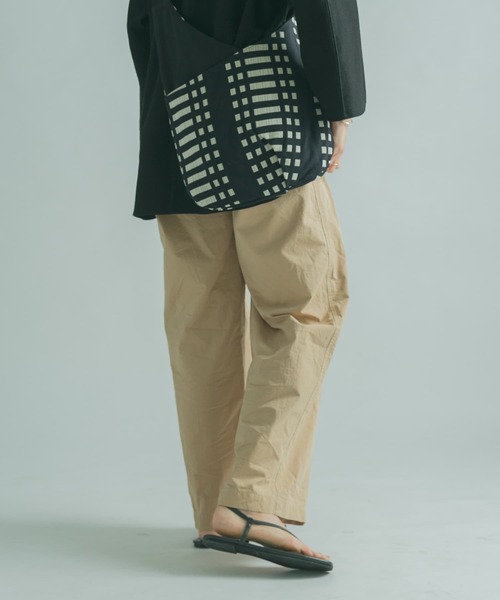 FORK&SPOON（フォークアンドスプーン）の「FORK&SPOON　ミリタリー切替パンツ（その他パンツ・レディース・ベージュ/グリーン・1/2）」の6枚目の写真