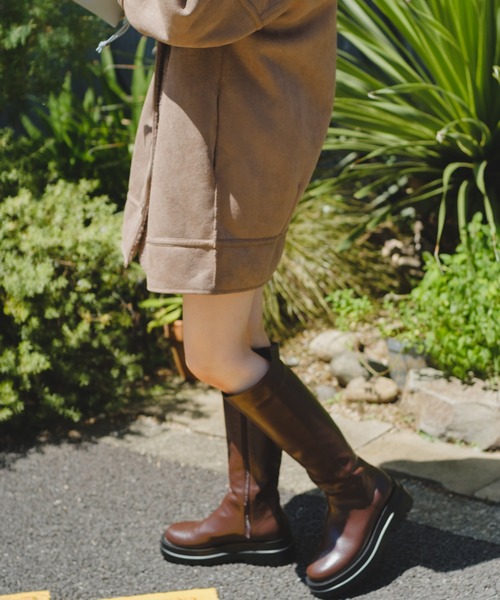 Kastane（カスタネ）の「ハイネックリバボアムートンジャケット（ムートンコート・レディース・ブラック/アイボリー/グレイッシュベージュ・FREE/0）」の21枚目の写真