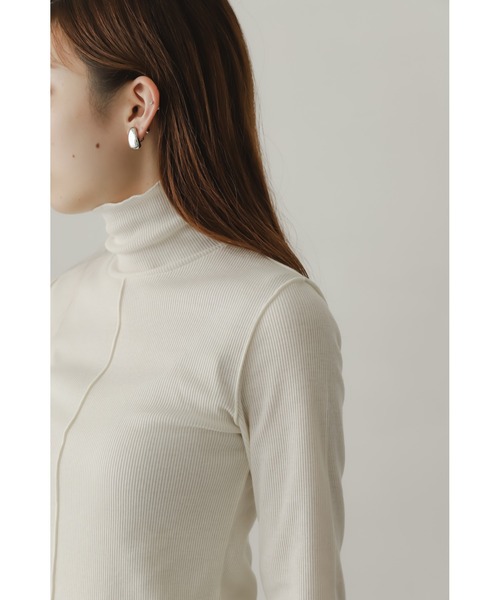 SENSE OF PLACE by URBAN RESEARCH（センスオブプレイスバイアーバンリサーチ）の「『UR TECH』リブハイネックトップ（Tシャツ/カットソー・レディース・オレンジ/ライトブルー/ブラック/アイボリー/ピンク/ブラウン・ONE）」の18枚目の写真