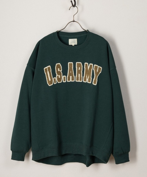 SlashDate(スラッシュデイト)の「カレッジロゴサガラ刺繍クルーネックスウェット/ビッグシルエット/裏起毛/ユニセックス(スウェット・メンズ・グリーン/キナリ/グリーン系その他/パープル/アッシュグレー/ブラック・M/L/XL)」の5枚目の写真