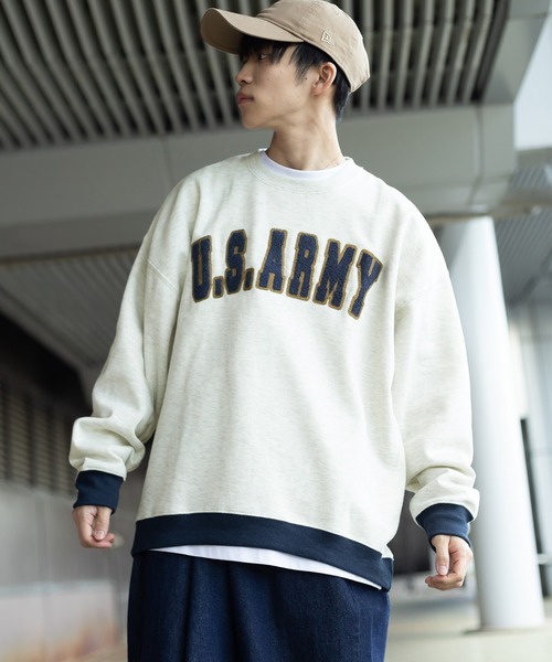 SlashDate(スラッシュデイト)の「カレッジロゴサガラ刺繍クルーネックスウェット/ビッグシルエット/裏起毛/ユニセックス(スウェット・メンズ・グリーン/キナリ/グリーン系その他/パープル/アッシュグレー/ブラック・M/L/XL)」の18枚目の写真