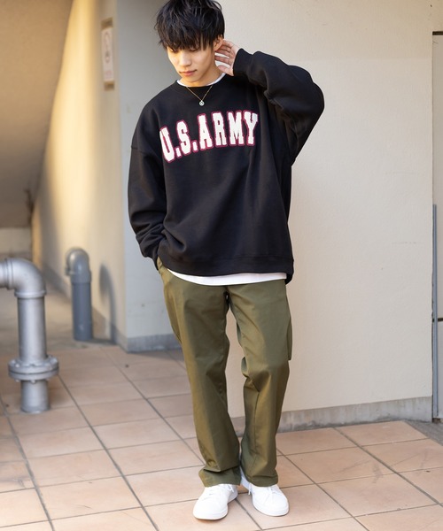 SlashDate(スラッシュデイト)の「カレッジロゴサガラ刺繍クルーネックスウェット/ビッグシルエット/裏起毛/ユニセックス(スウェット・メンズ・グリーン/キナリ/グリーン系その他/パープル/アッシュグレー/ブラック・M/L/XL)」の21枚目の写真