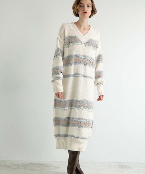 fifth（フィフス）の「デザイン編みVネックニットワンピース（ワンピース・レディース・オフホワイト・M/S）」の13枚目の写真