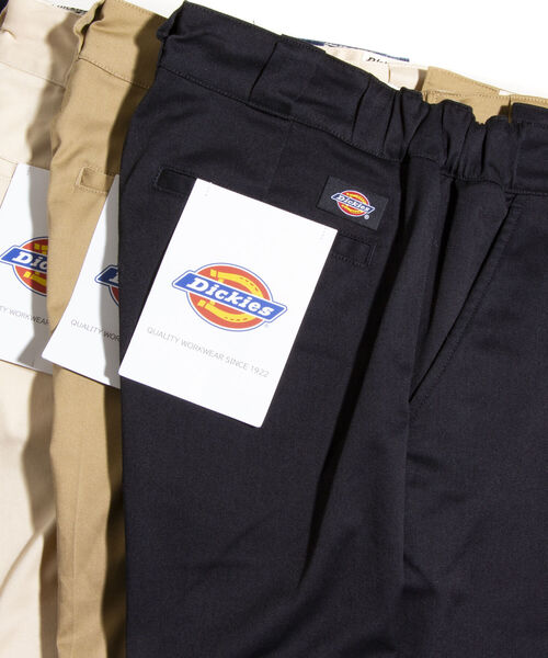 Dickies(ディッキーズ)の「【Dickies/ディッキーズ】ワークイージーパンツ チノパン ルーズフィット(その他パンツ・メンズ・アイボリー/ベージュ/インディゴブルー/ブラック・M/L/XL)」の3枚目の写真