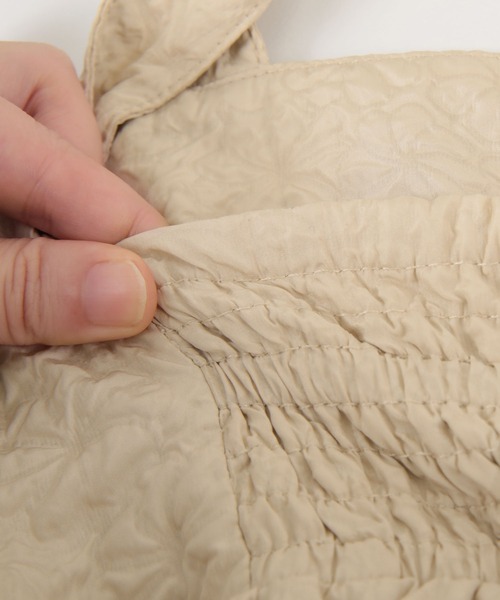 titivate（ティティベイト）の「ふくれジャガードリボントップス（Tシャツ/カットソー・レディース・ライトベージュ/ブラック・M/S）」の9枚目の写真