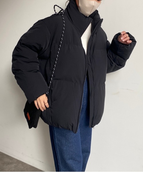 CPCM（シーピーシーエム）の「ストレッチスタンド中綿ブルゾン（ダウンジャケット/コート・メンズ・アイボリー/チャコールグレー/グレイッシュベージュ・MEDIUM/LARGE）」の5枚目の写真