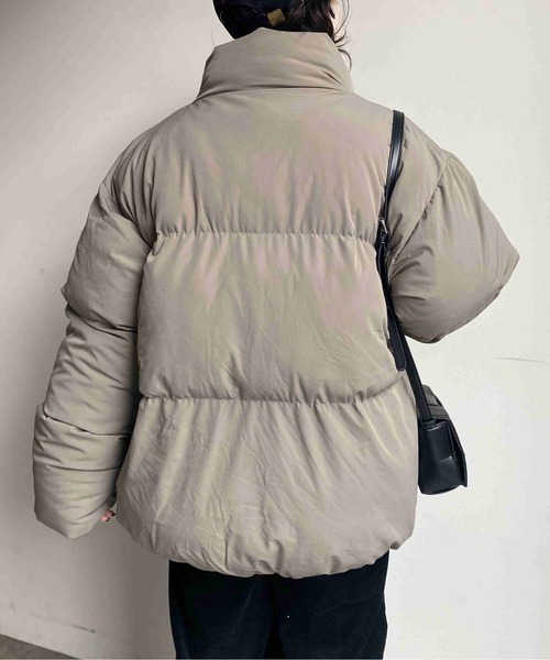 CPCM（シーピーシーエム）の「ストレッチスタンド中綿ブルゾン（ダウンジャケット/コート・メンズ・アイボリー/チャコールグレー/グレイッシュベージュ・MEDIUM/LARGE）」の14枚目の写真