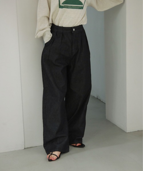 feepur（フェピュール）の「タックルーズデニムパンツ（デニムパンツ・レディース・ブラック/サックスブルー/ネイビー・MEDIUM/SMALL）」の20枚目の写真