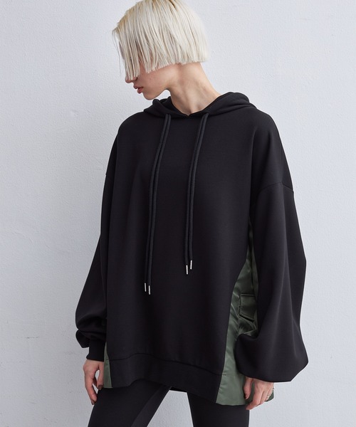 casane（カサネ）の「ビックシルエットフーディ（パーカー・レディース・ブラック/ダークグレー・FREE）」の18枚目の写真