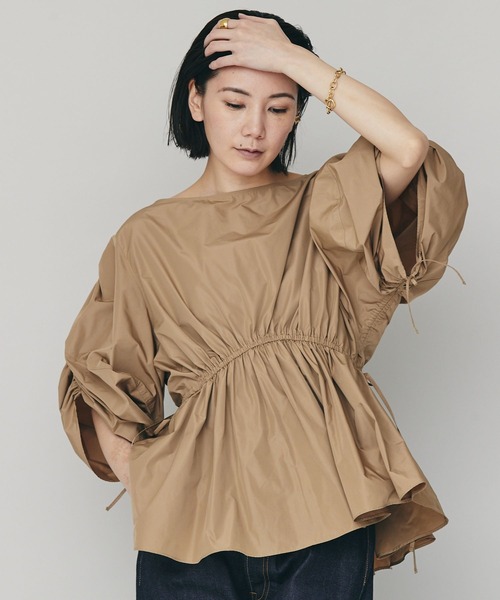 Curensology（カレンソロジー）の「Curensology(カレンソロジー)/ギャザースリーブブラウス（シャツ/ブラウス・レディース・ベージュ/ネイビー・FREE）」の2枚目の写真