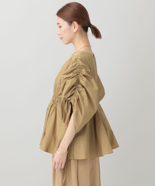 Curensology（カレンソロジー）の「Curensology(カレンソロジー)/ギャザースリーブブラウス（シャツ/ブラウス・レディース・ベージュ/ネイビー・FREE）」の9枚目の写真