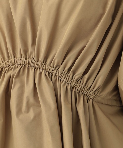 Curensology（カレンソロジー）の「Curensology(カレンソロジー)/ギャザースリーブブラウス（シャツ/ブラウス・レディース・ベージュ/ネイビー・FREE）」の14枚目の写真