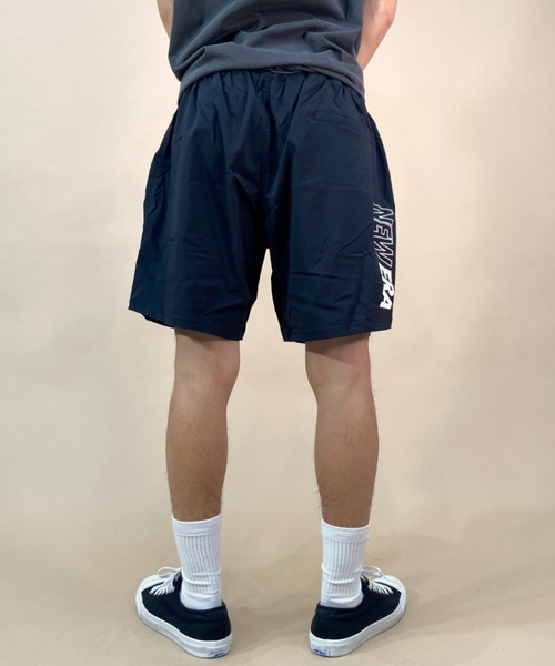 NEW ERA(ニューエラ)の「NEW ERA/ニューエラ 撥水ショーツ ナイロンハーフパンツ/ワンポイント ブランドロゴ/ストレッチショーツ/PA STRETCH SHORT 13516828/13516827(その他パンツ・メンズ・ブラック系その他/ブラック・M/L/XL/XXL)」の12枚目の写真