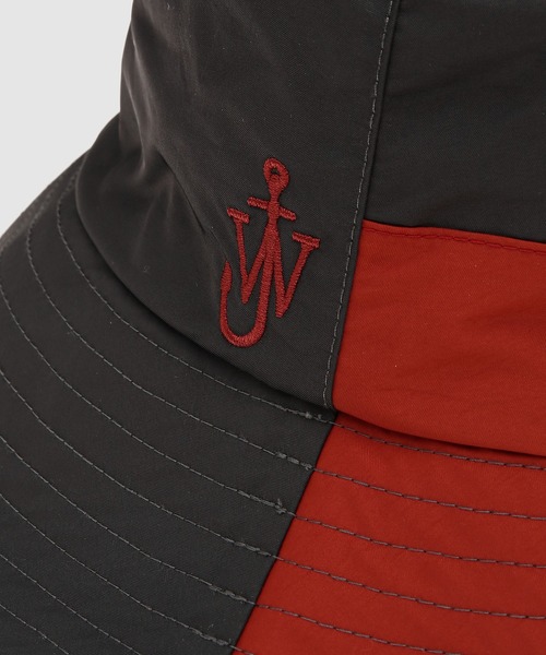 JW Anderson（ジェイダブリューアンダーソン）の「ハット（ハット・レディース・パープル系その他/イエロー系その他/レッド系その他/ホワイト系その他・ML/S）」の6枚目の写真